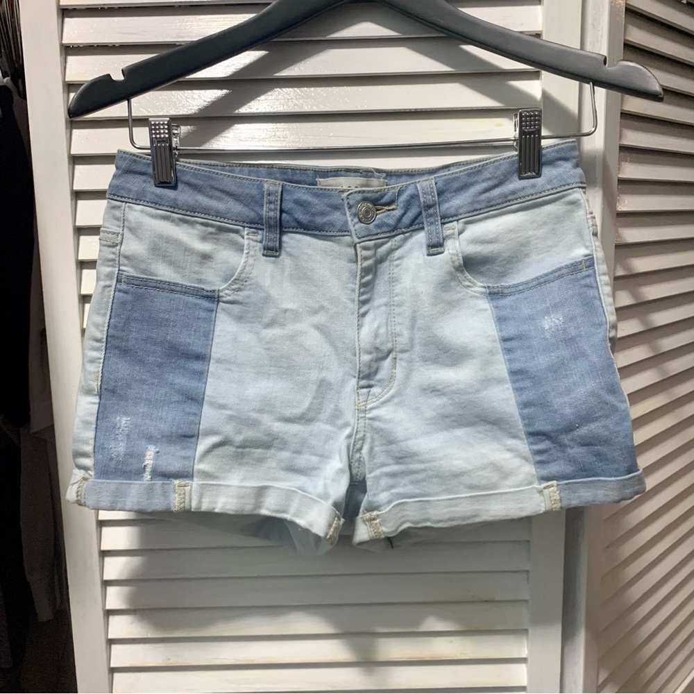 PacSun super stretch shortie size 27
